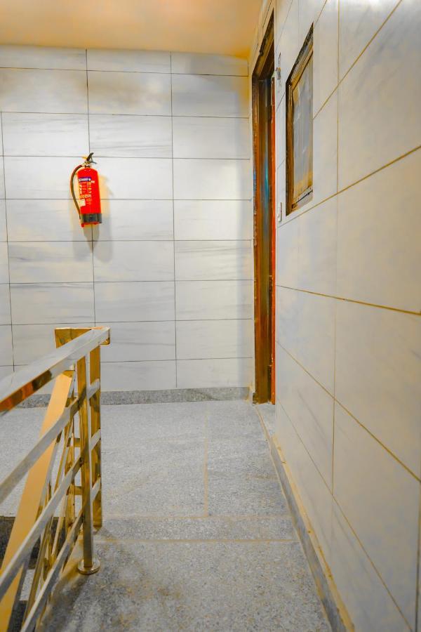 Roomshala 062 Ms Residency-azadpur Metro Station 3* New Delhi